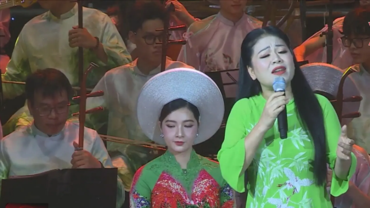 Đêm nghệ thuật 'Đất mẹ yêu thương'